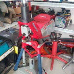 Kiralık Yiv Açma Makinesi